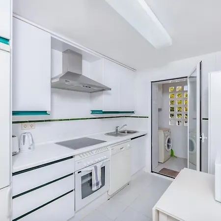 Great 3 Bedroom Dama De Noche Rdr363 Apartment *