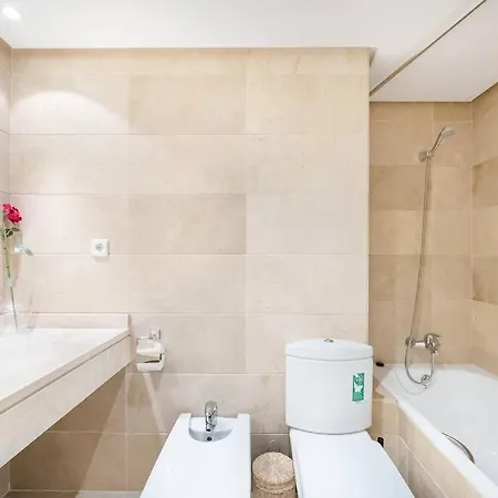 Great 3 Bedroom Dama De Noche Rdr363 Apartment